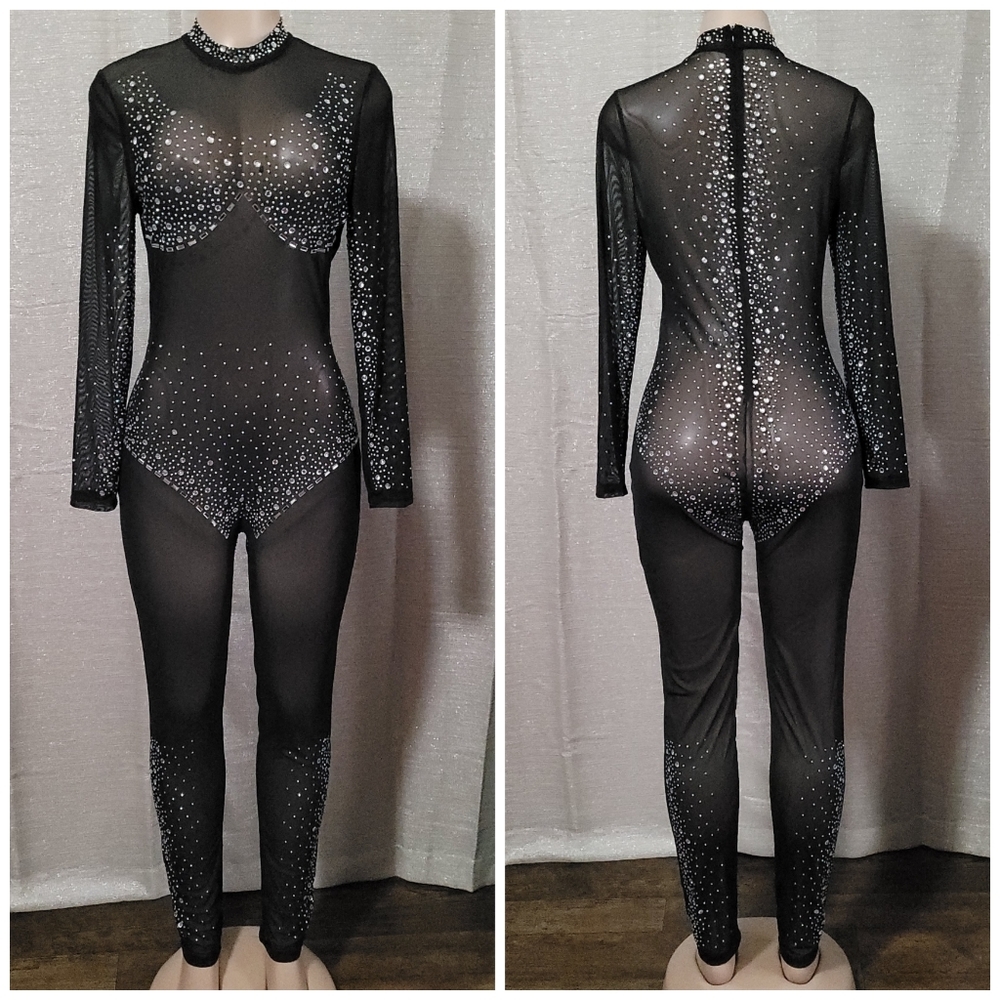 Jumpsuit w rhinestones  New Size L,XL XXL Available Strech. PRICE TODAY ONLY 🚨